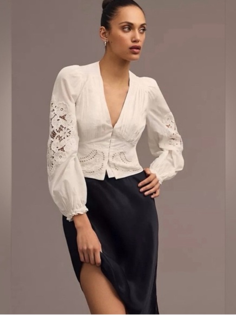 FARM Rio White Embroidered V-Neck Peasant Blouse - Picture 2 of 12
